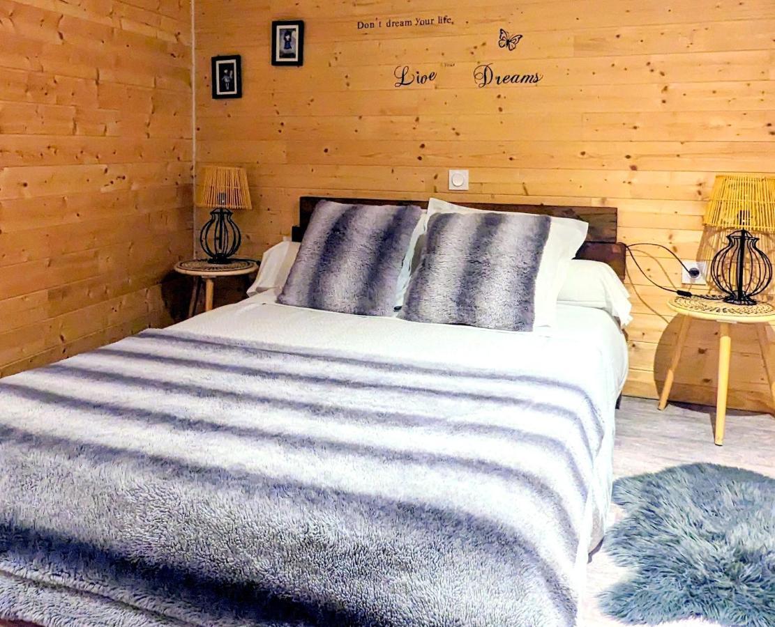 appartement 2 Chambres avec douche et cuisine