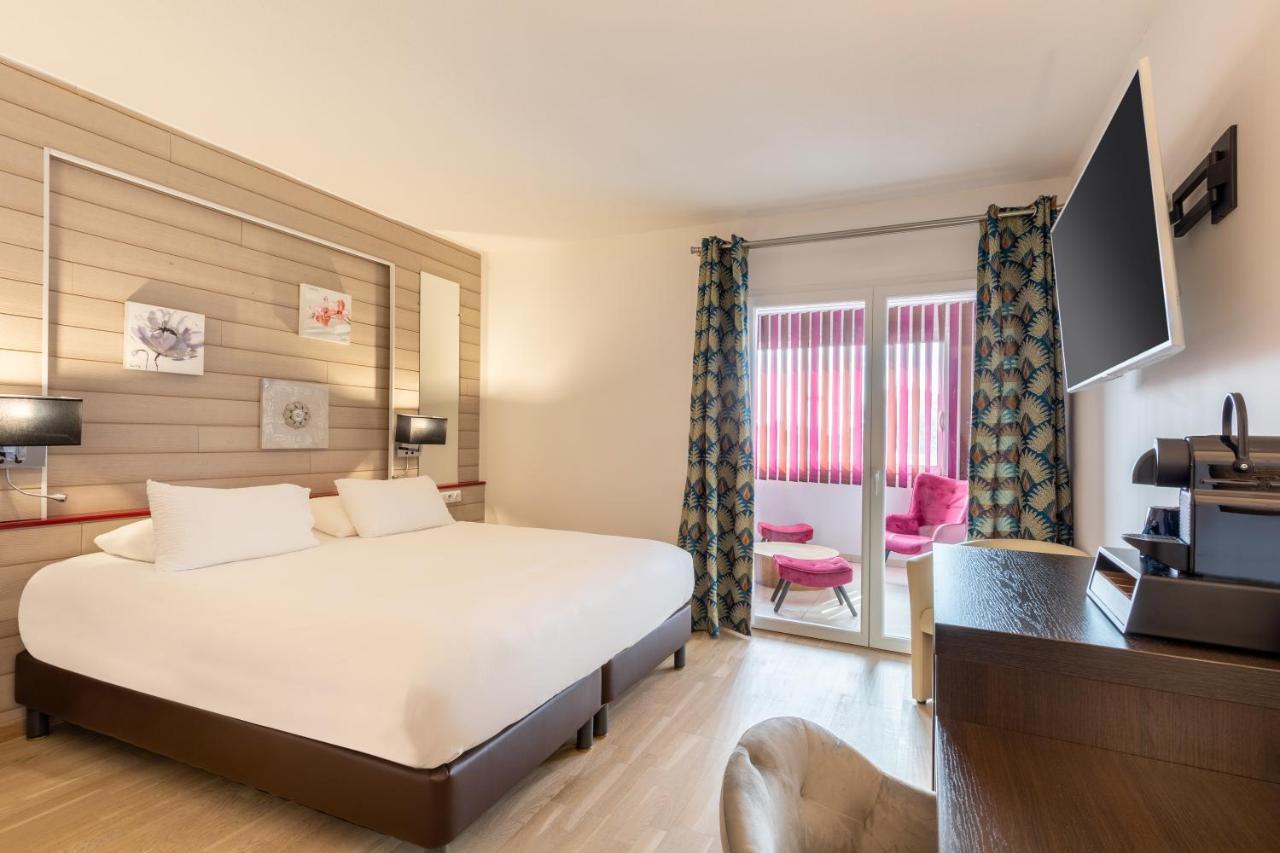 Executive King Room King Bed Non-Smoking