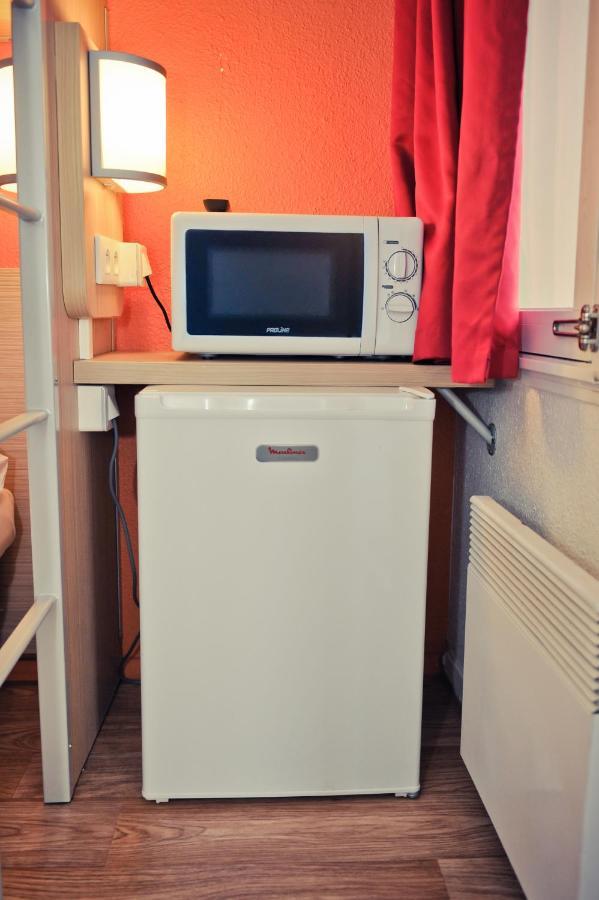 Standard Plus Room 3 Single Beds