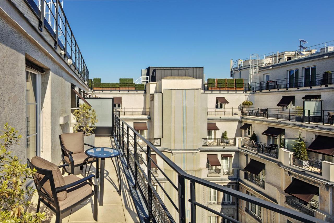 Art Deco Deluxe Balcony Patio Guest room 1 Super King Courtyard view