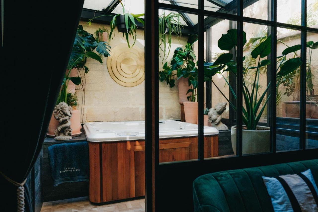 King Suite Spa Bath