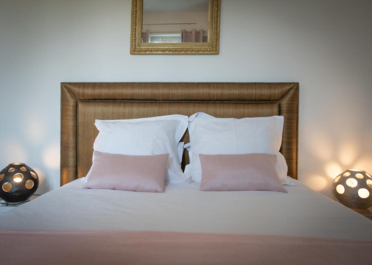 Deluxe Double Room Bath