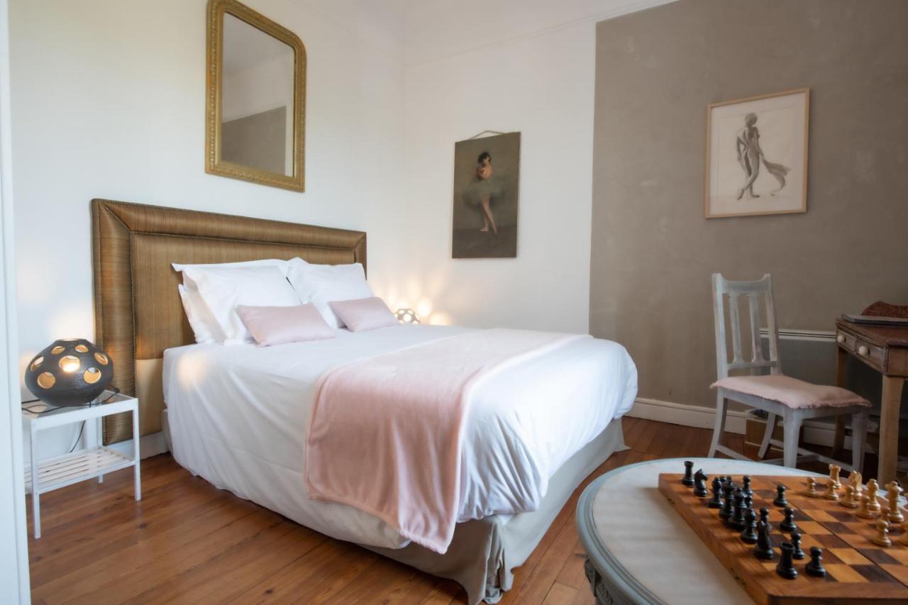 Deluxe Double Room Bath