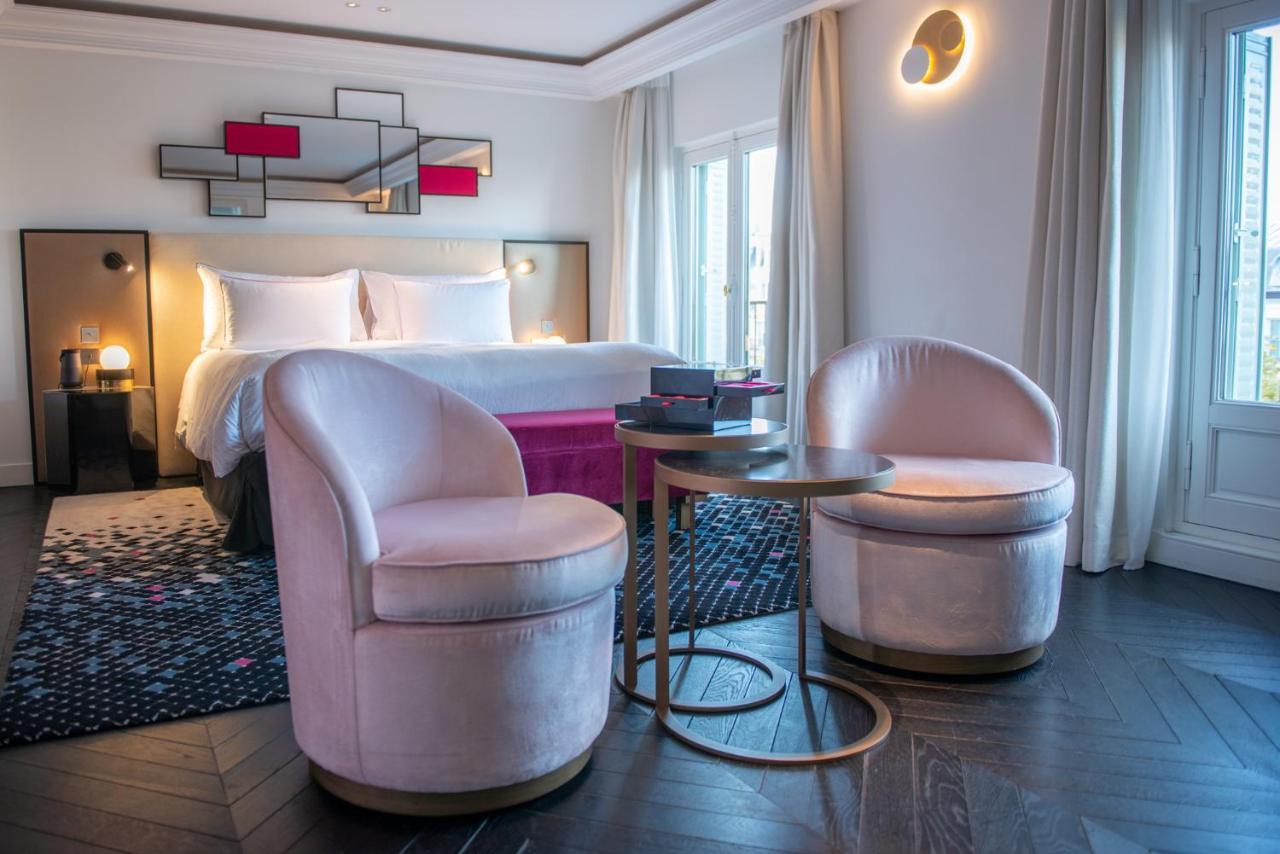 Deluxe Double Room Eiffel Tower view