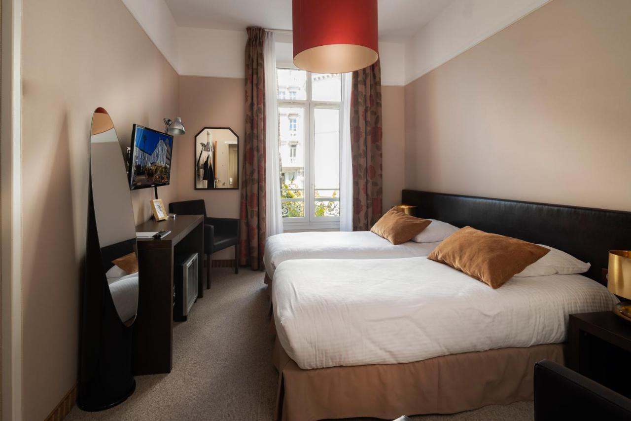 Double or Twin Room Sea side view