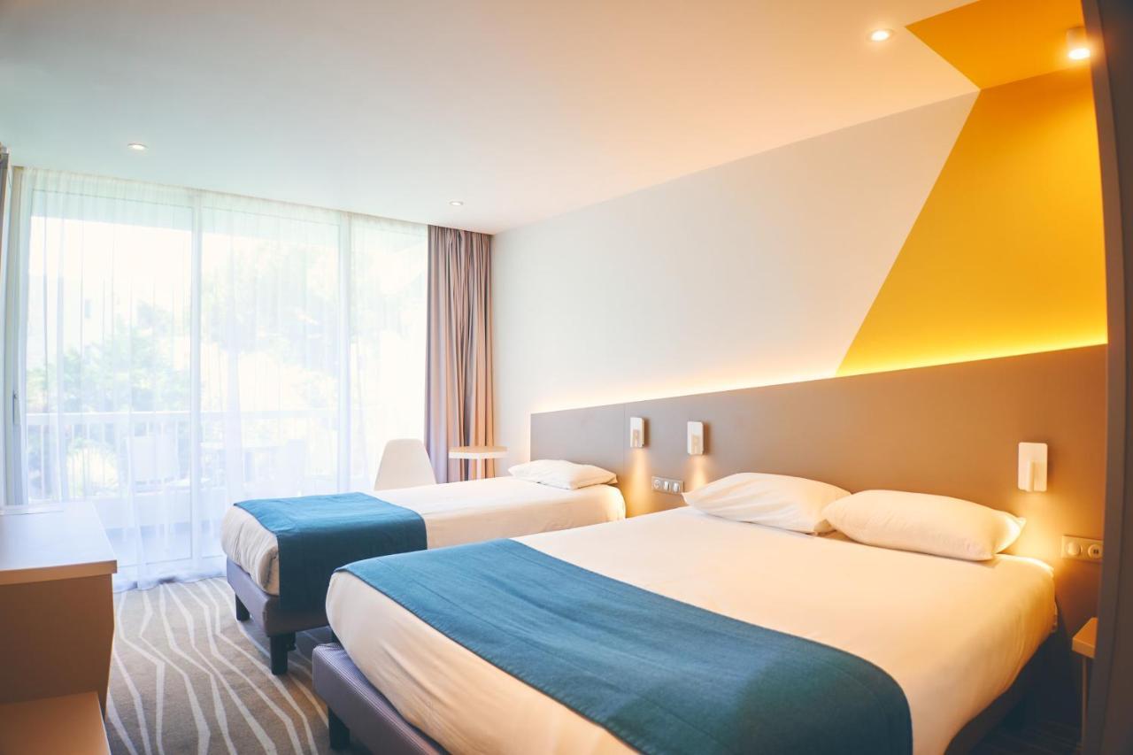 Triple Room Balcony