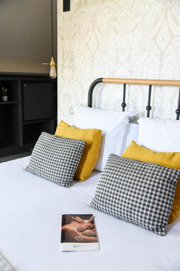 Deluxe Family Suite