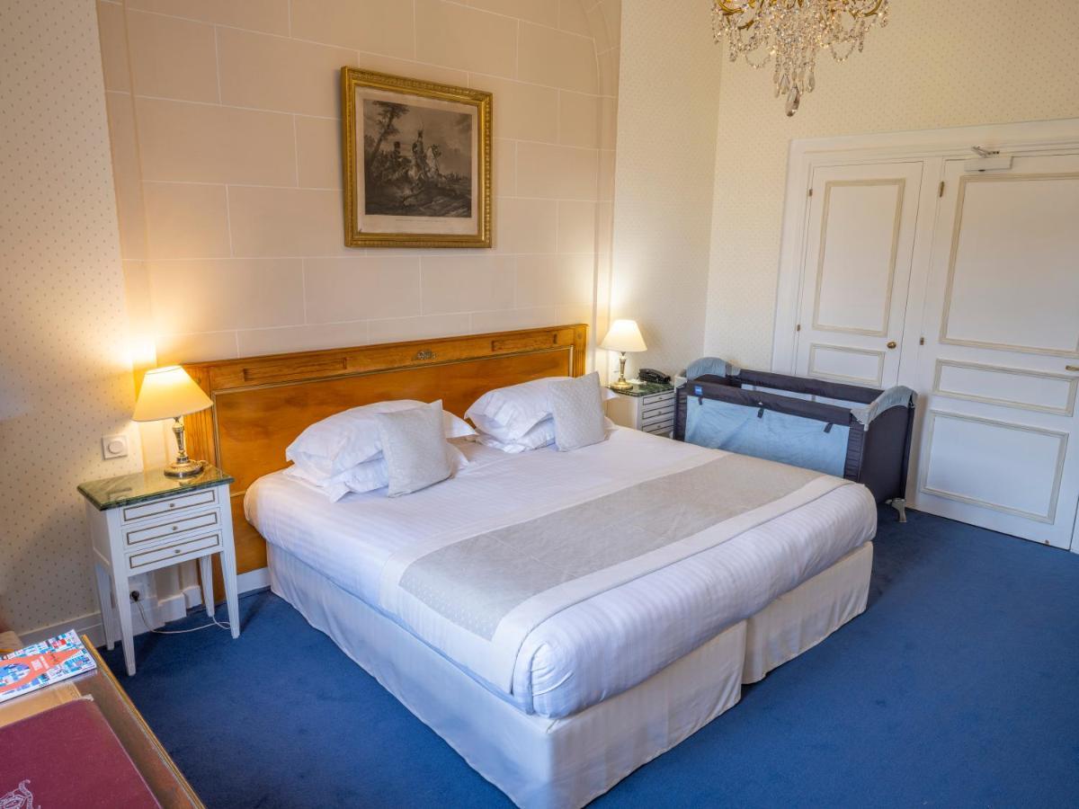 Deluxe Room castle area