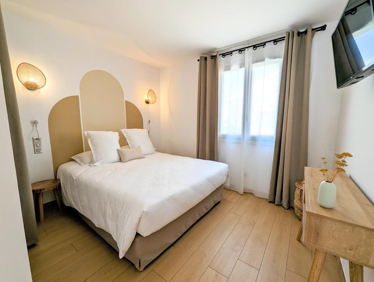 One-Bedroom Standard Apartment Appart'Hotel Formula