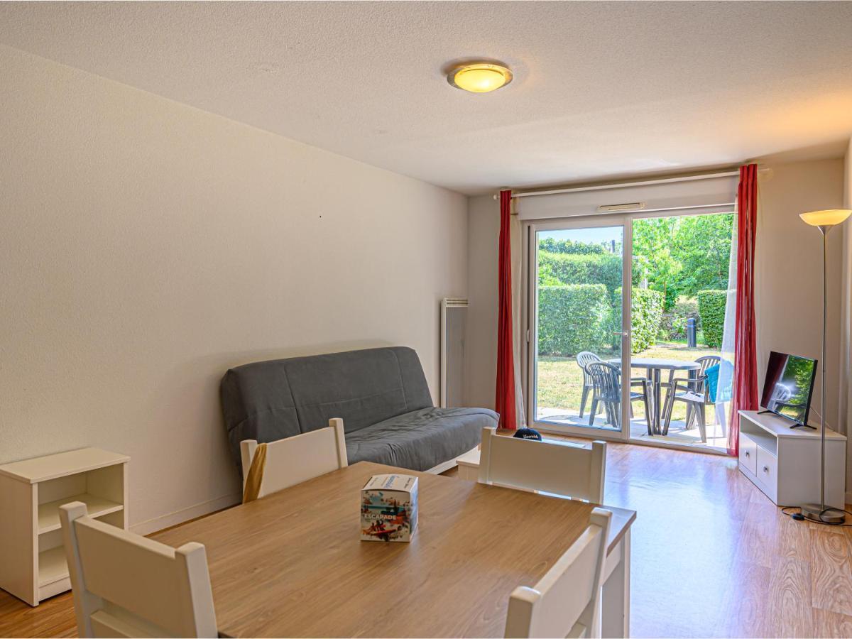 One-Bedroom Apartment Balcony