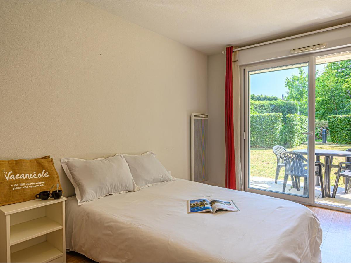 One-Bedroom Apartment Balcony