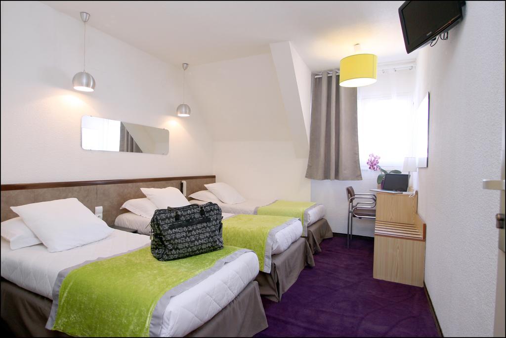 Triple Room or Family Room Disability Access