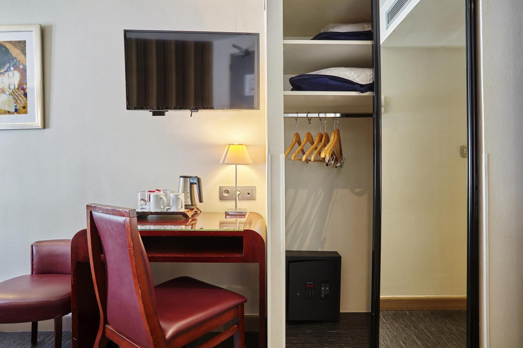 Classic Double Room