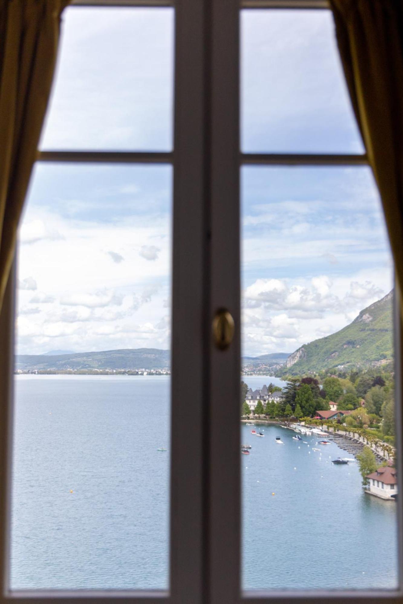 Attic Double Room Lake View Spa Access