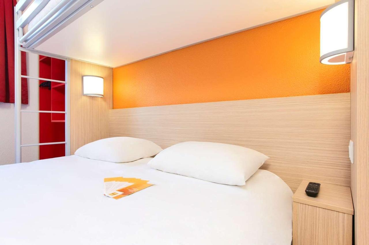 Triple Room 1 Double Bed 1 Single Bed