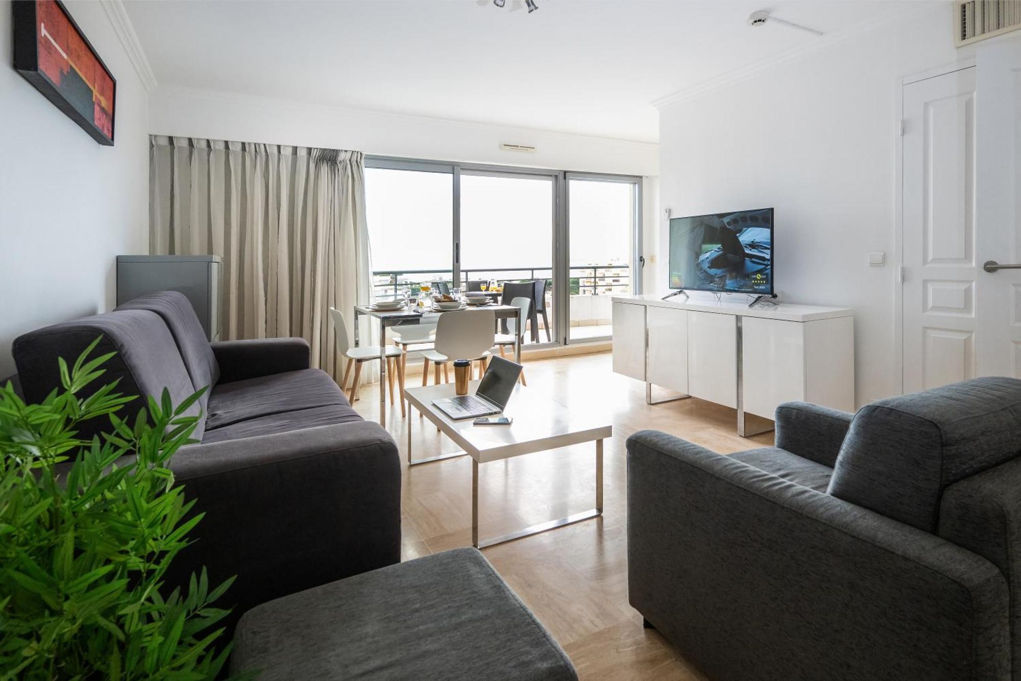 Apartment Sea View