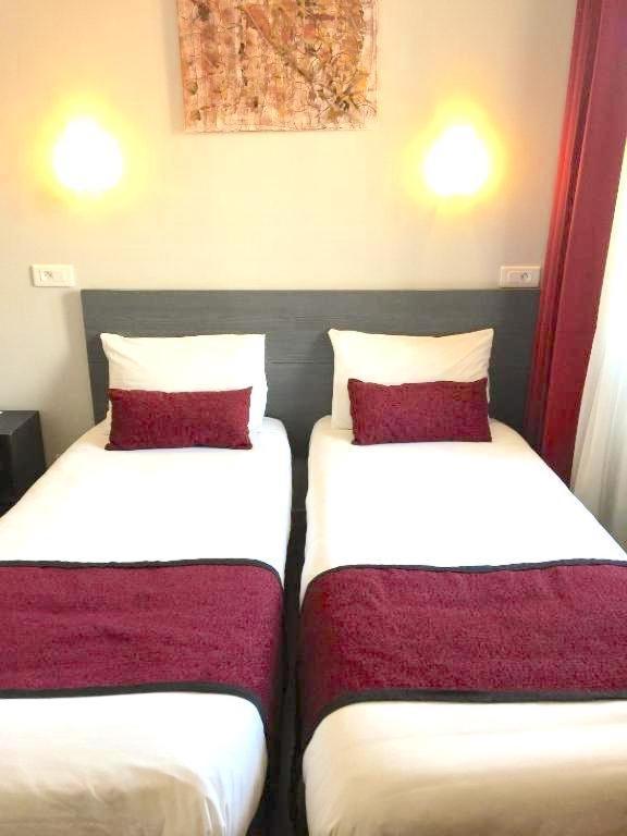 Twin Room Air-Conditioning