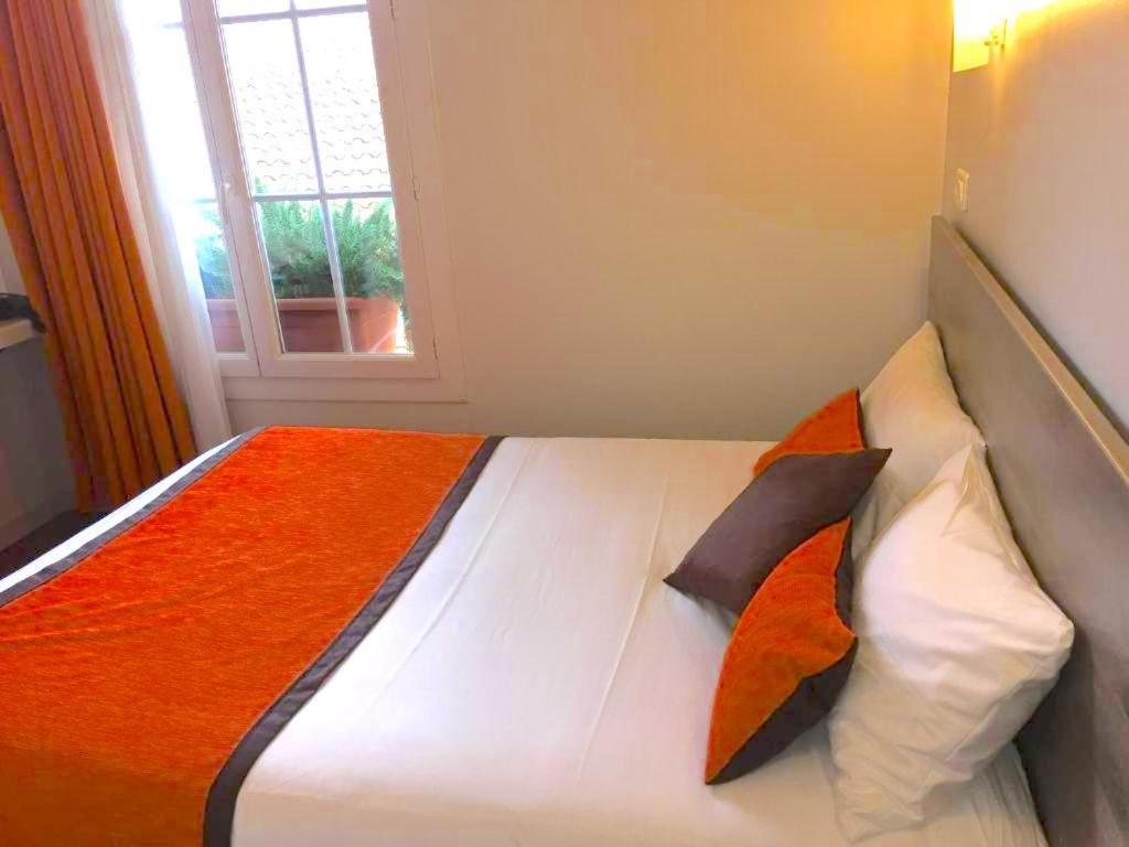 Single Room Air Conditioning