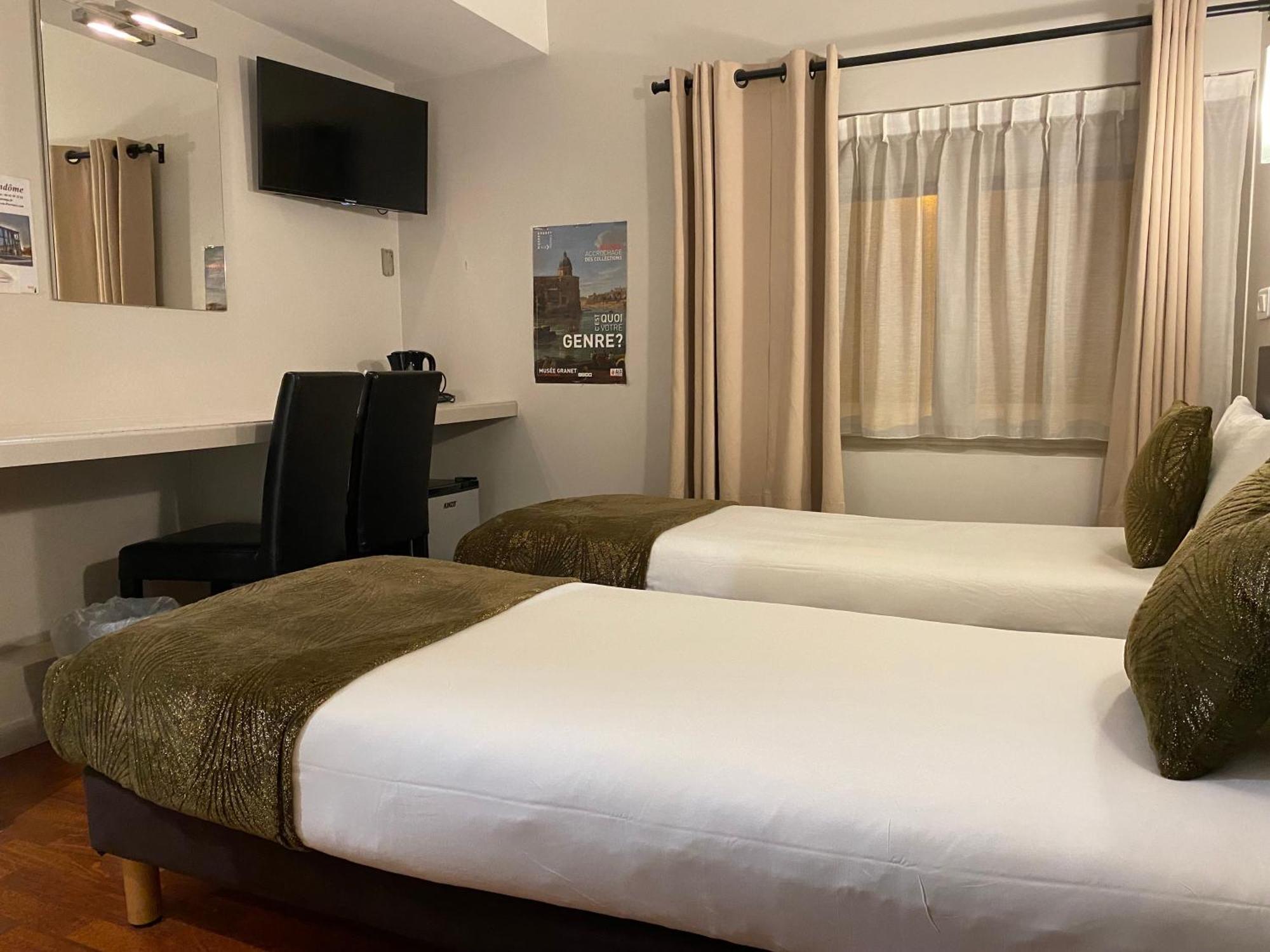 Twin Room Air-Conditioning