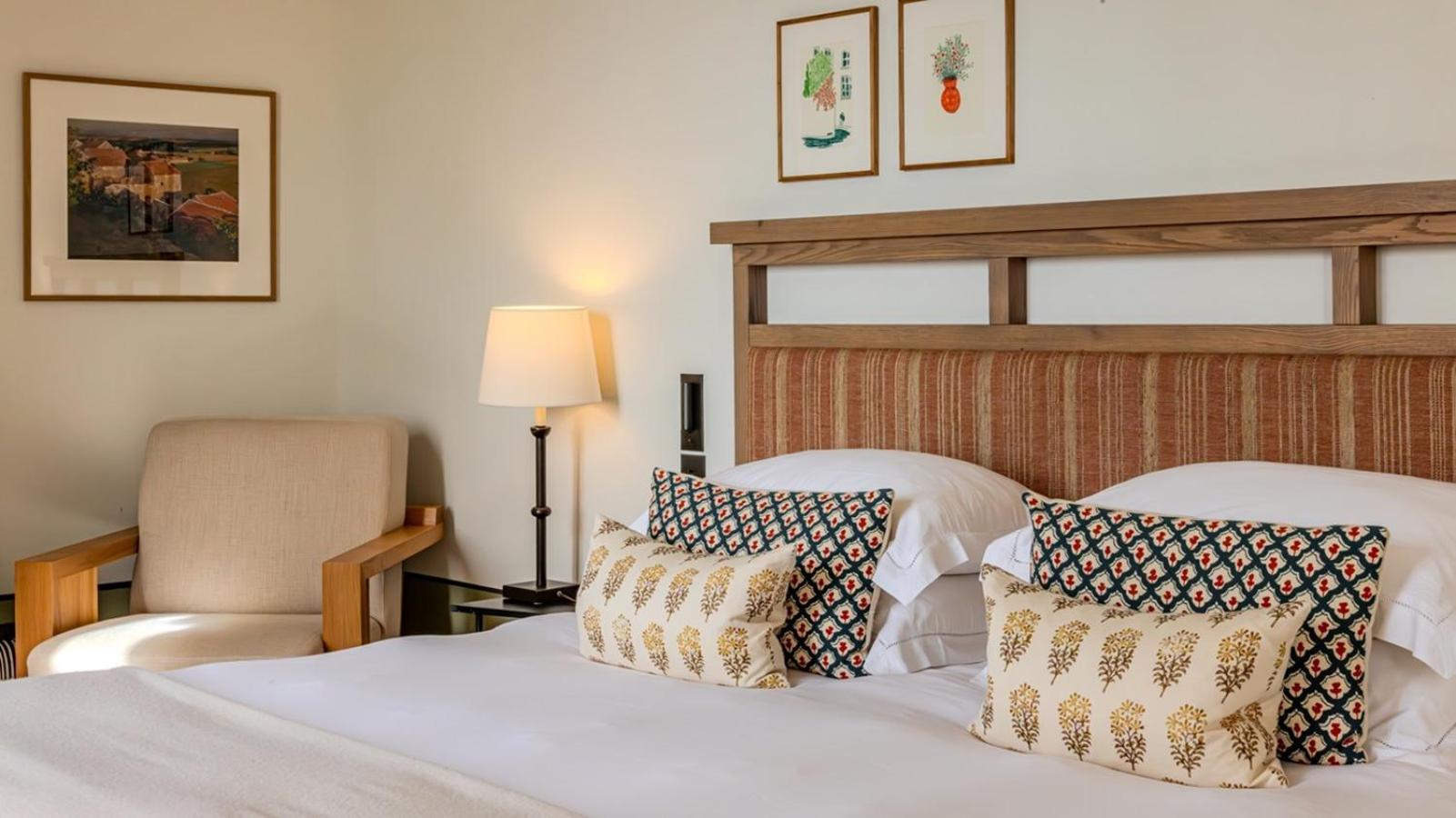 Prestige Room