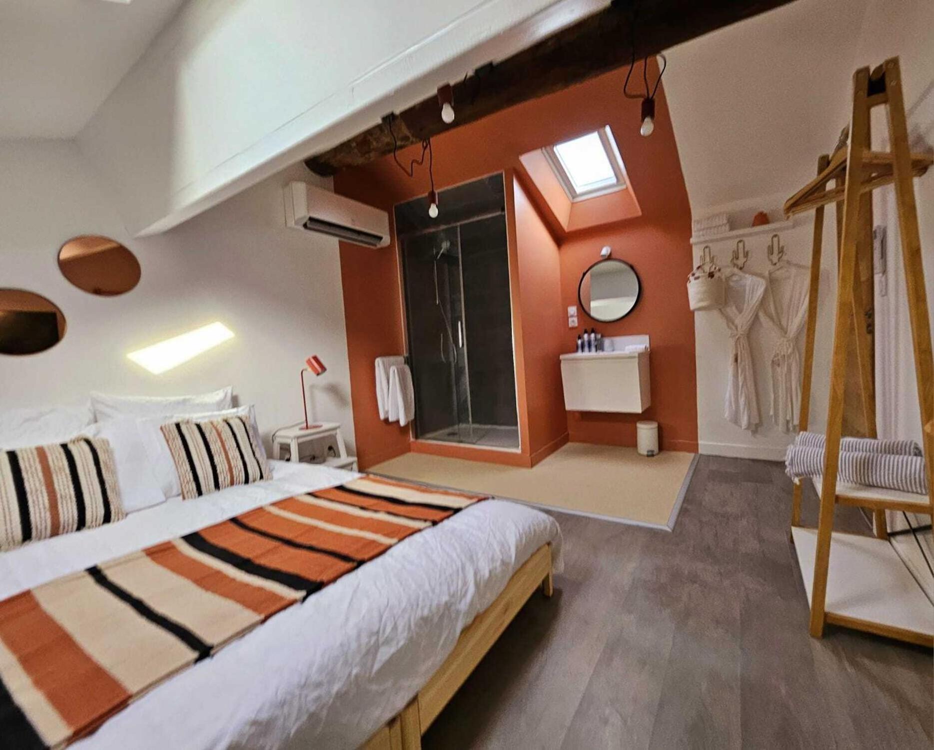 One-Bedroom Apartment Garden View
