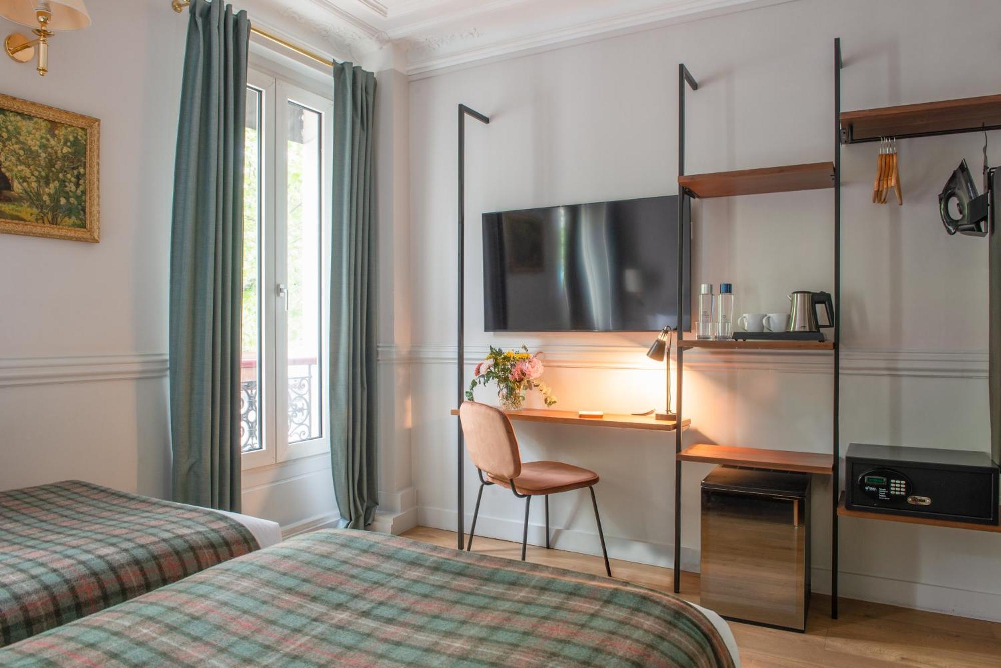 Twin Premium Room