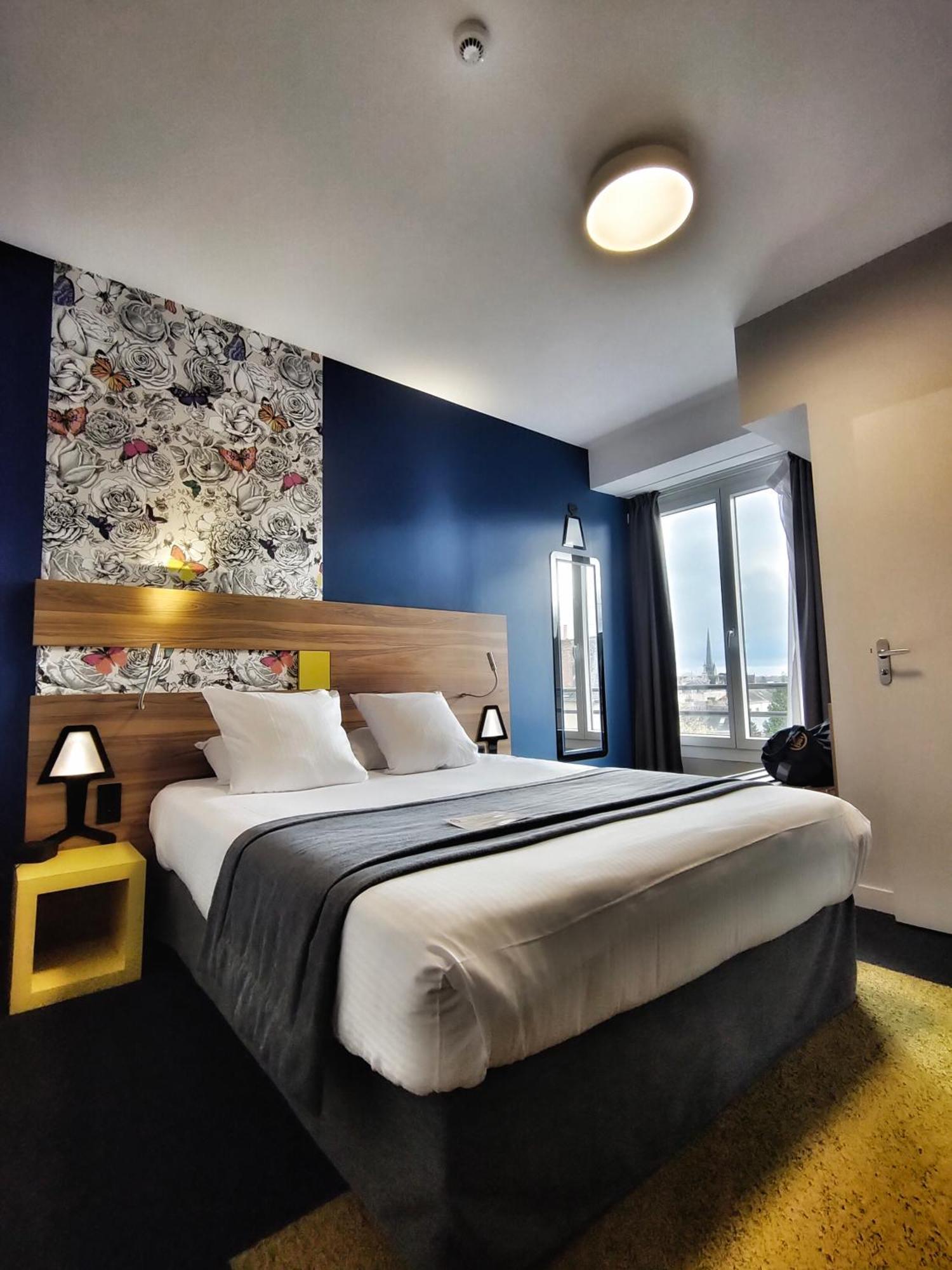 Comfort Queen Room