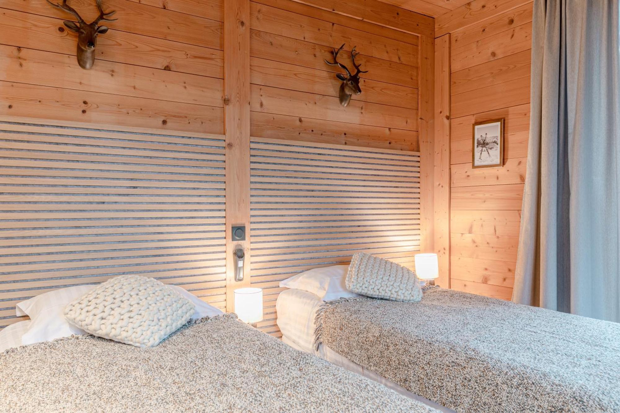 Deluxe Twin Room Balcony