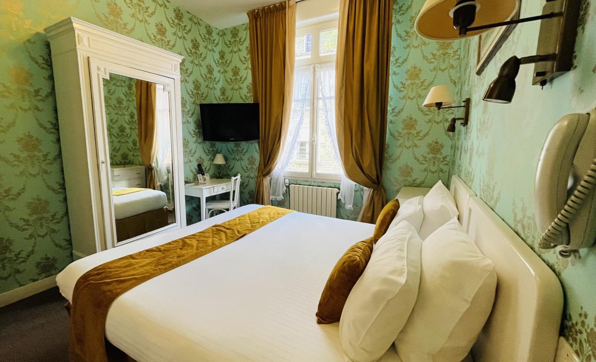 Double or Twin Room Street View