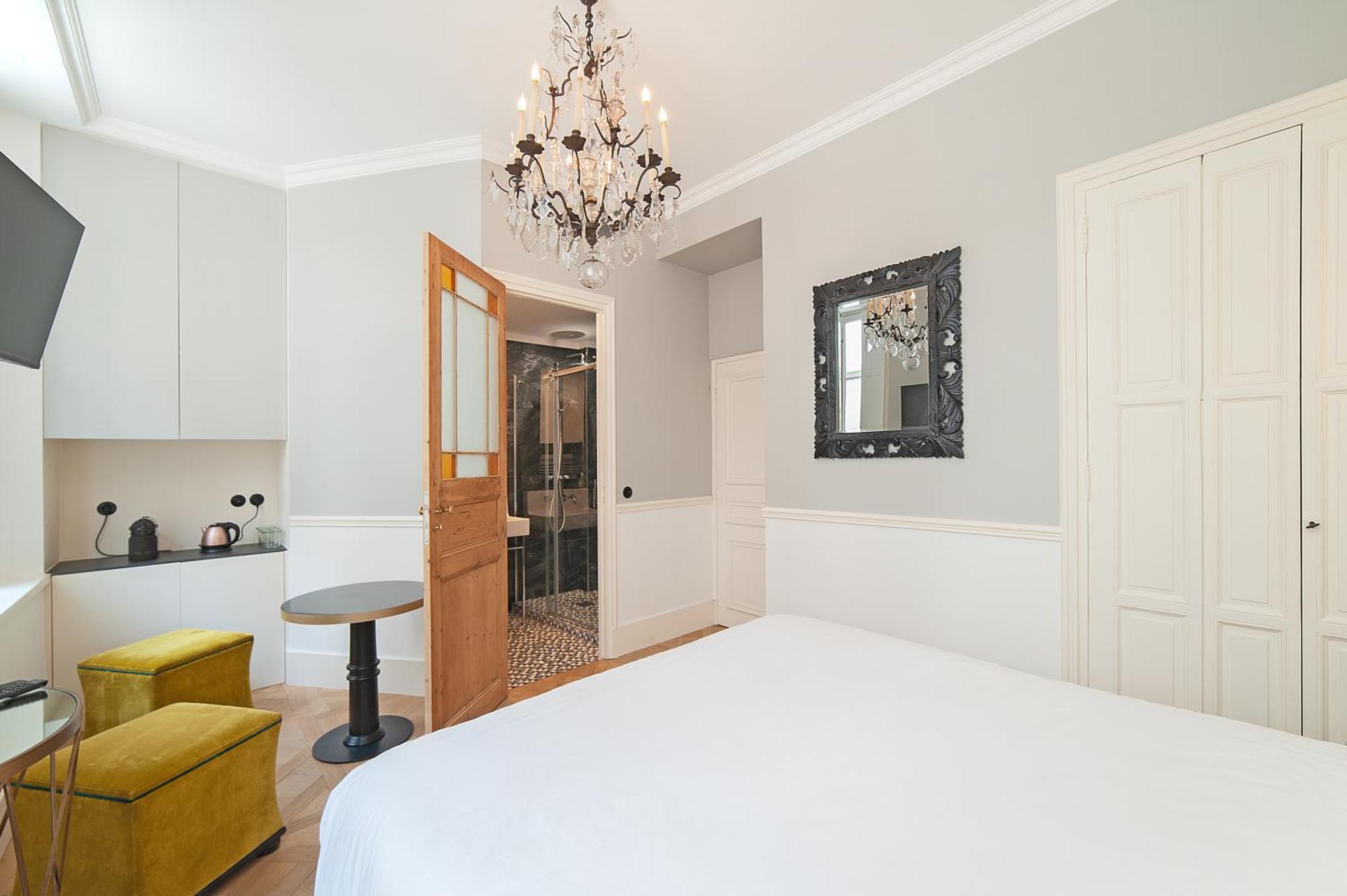 Double Room Private Bathroom