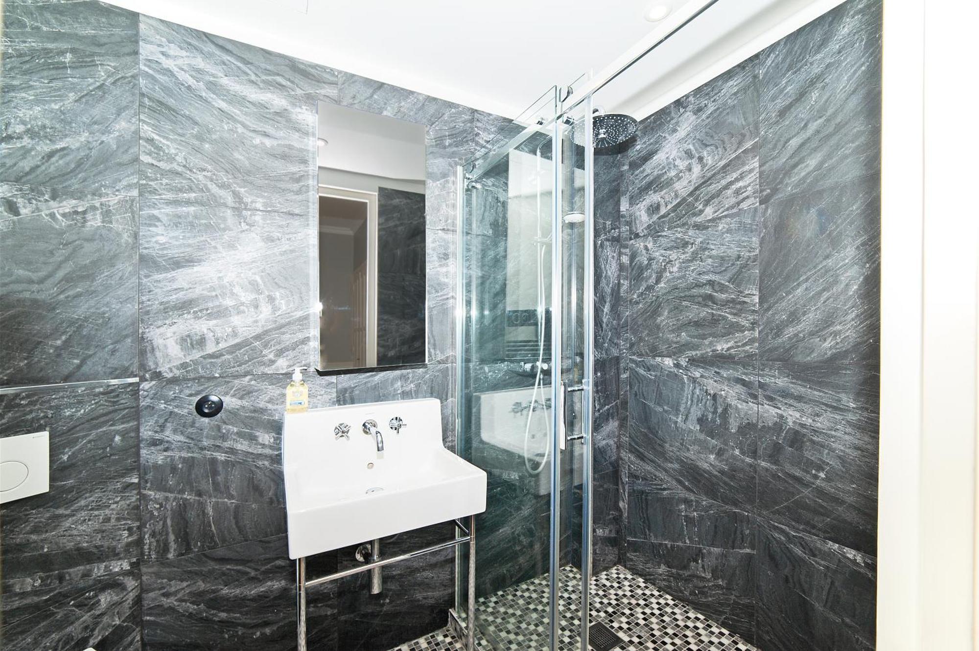 Double Room Private Bathroom