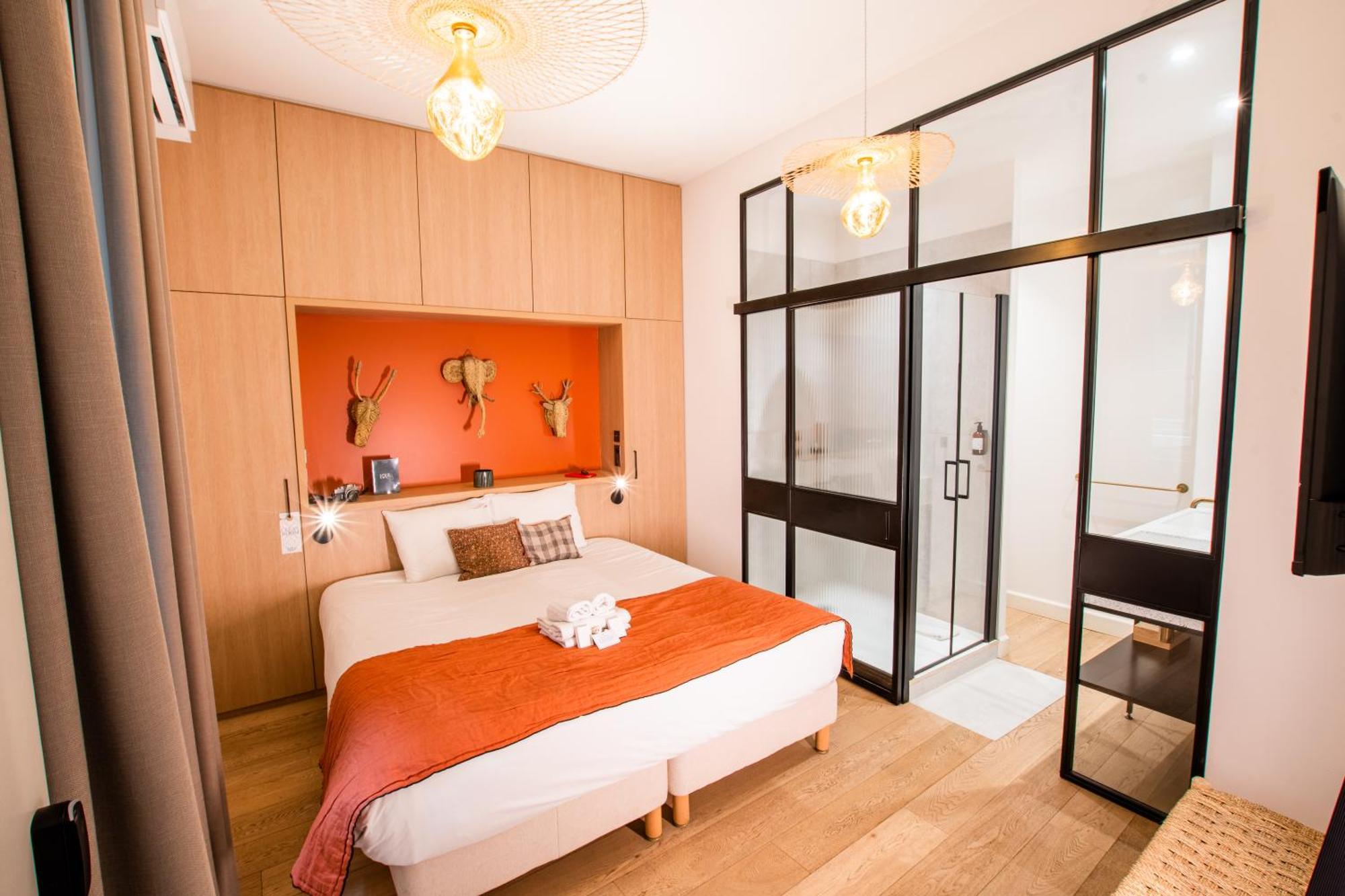 Large Double Room