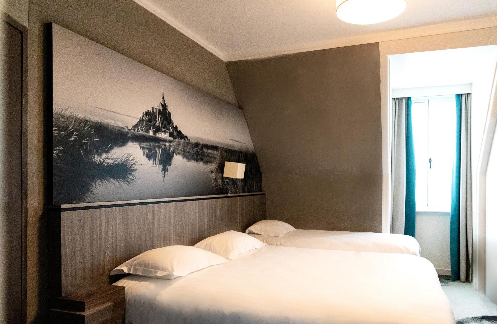 Double or Twin Room Bay Mont-Saint-Michel View Ermitage