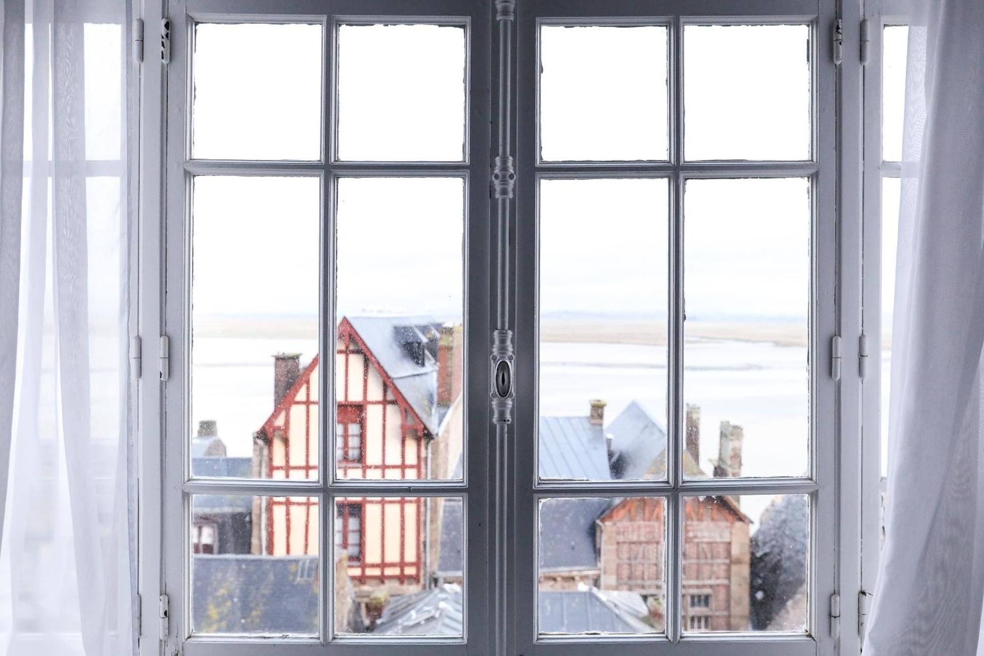 Double or Twin Room Bay Mont-Saint-Michel View Ermitage