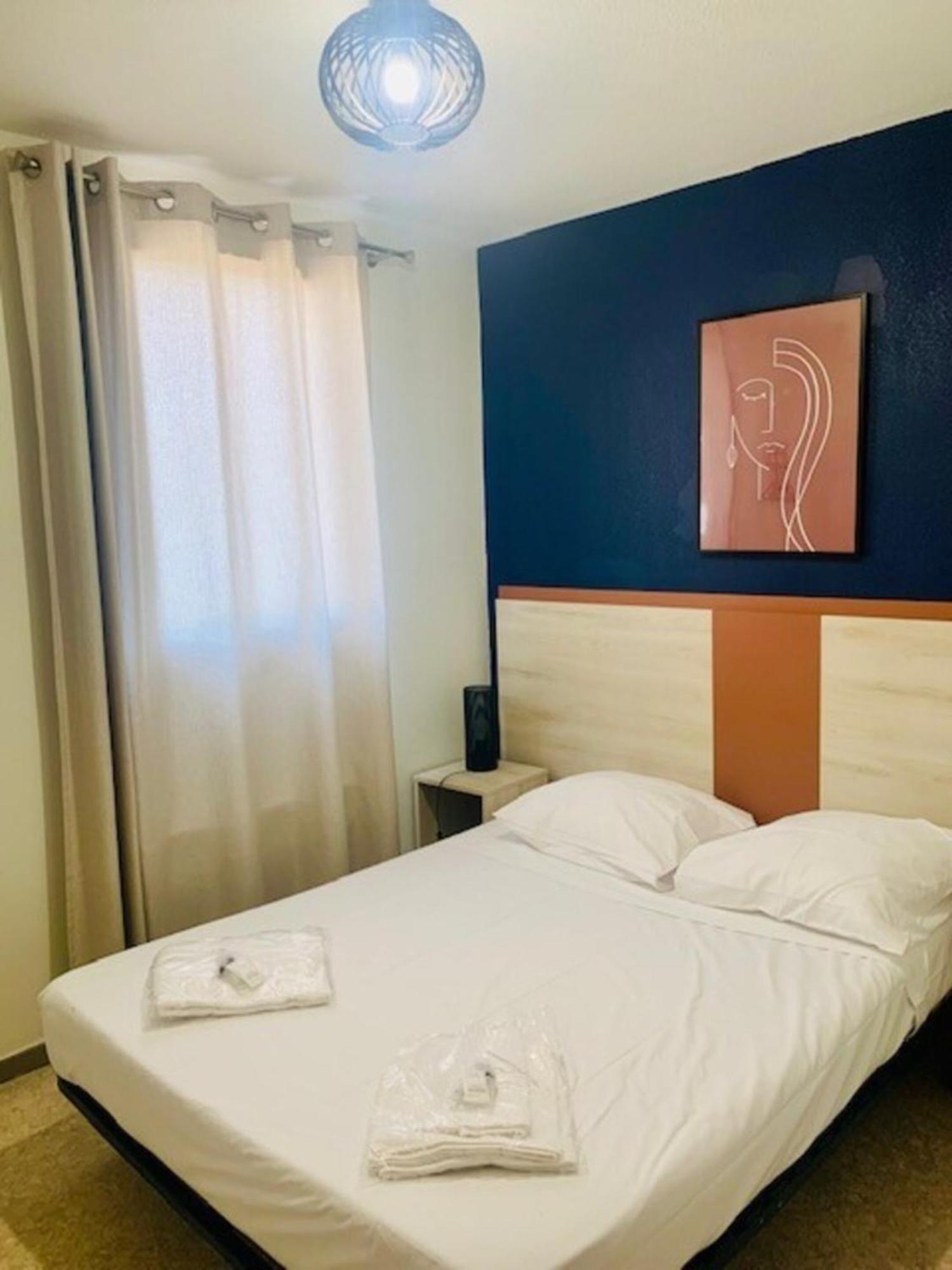 Two-Bedroom House Hotel services