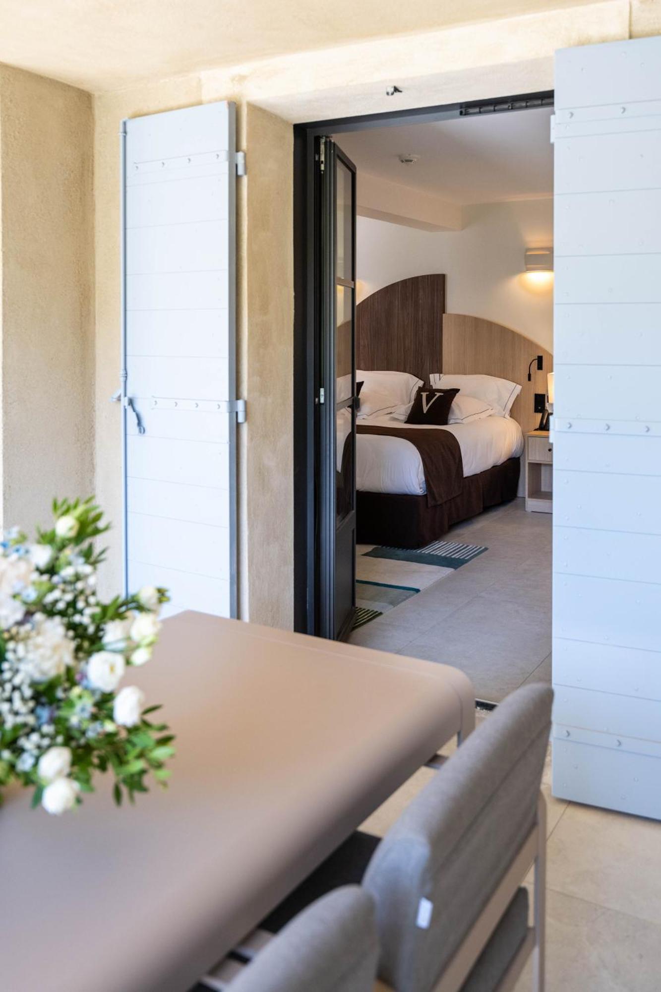 Deluxe Suite with Terrace with Unlimited Spa Access