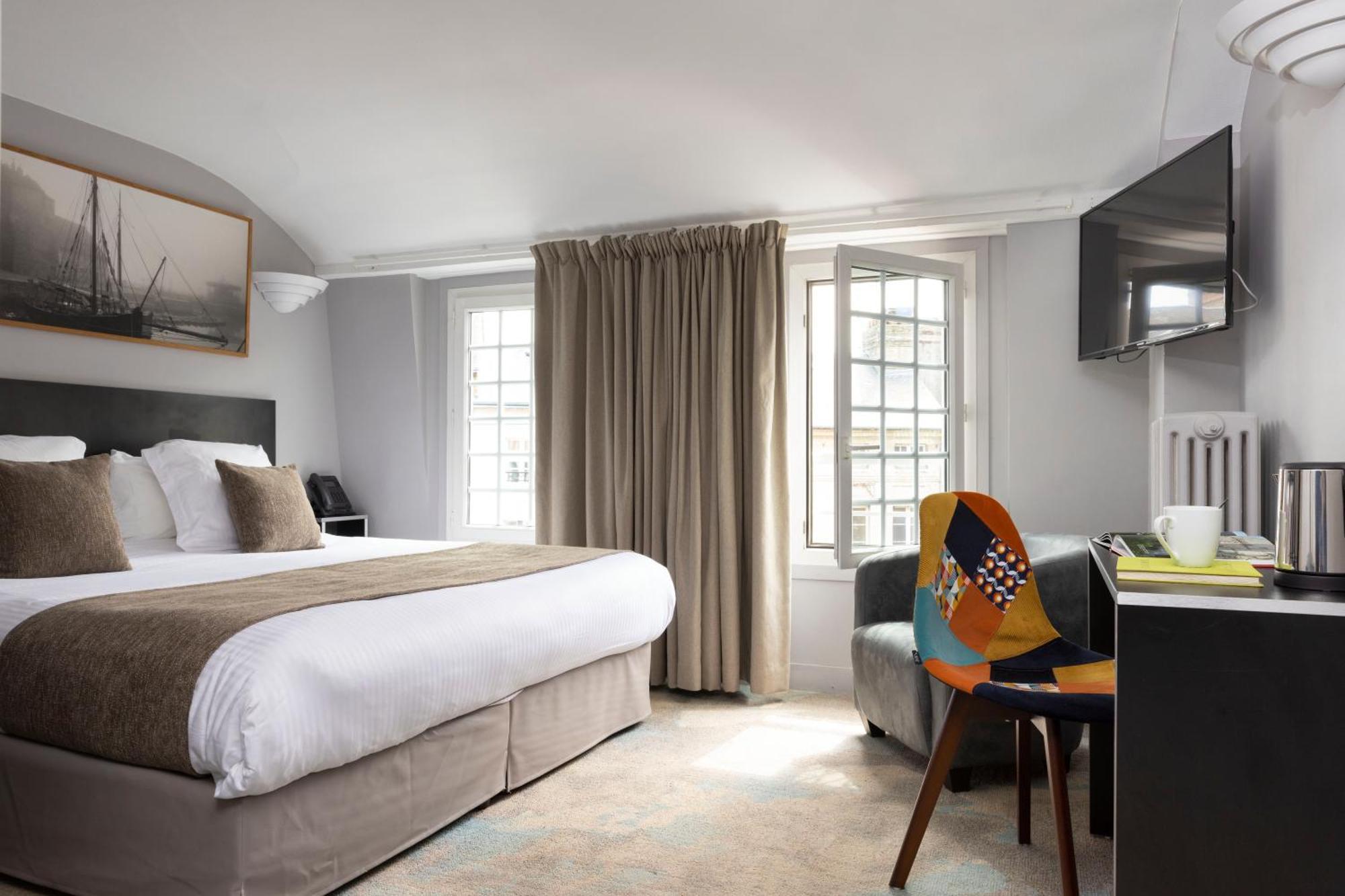 Large Double Room