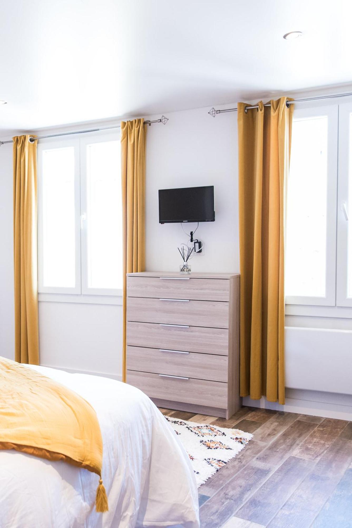Large Double Room