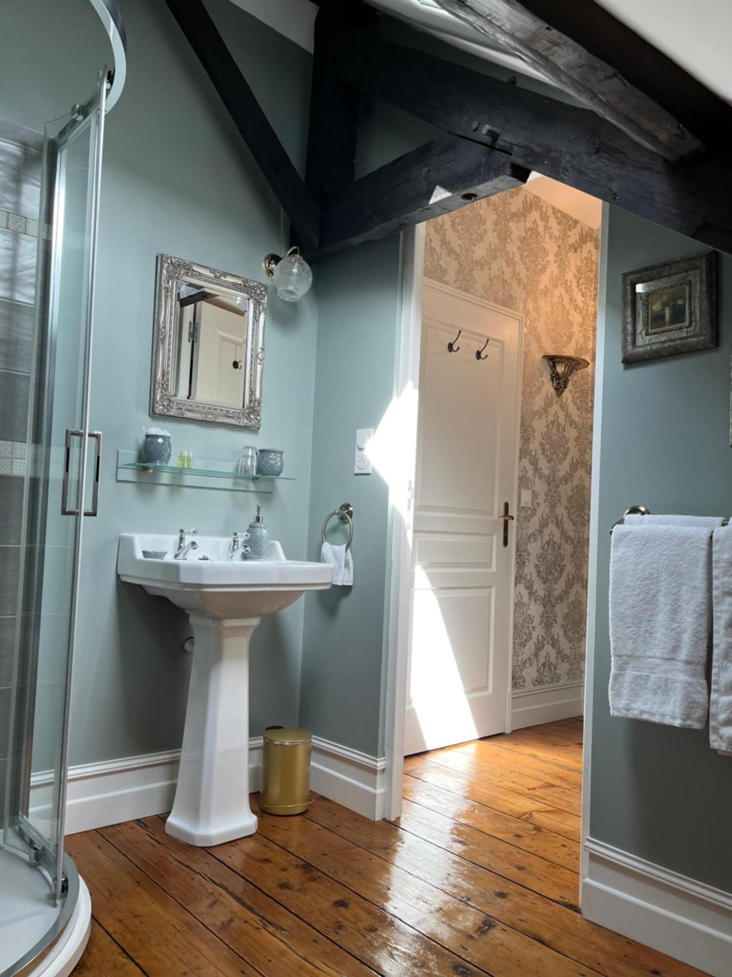 Large Double Room