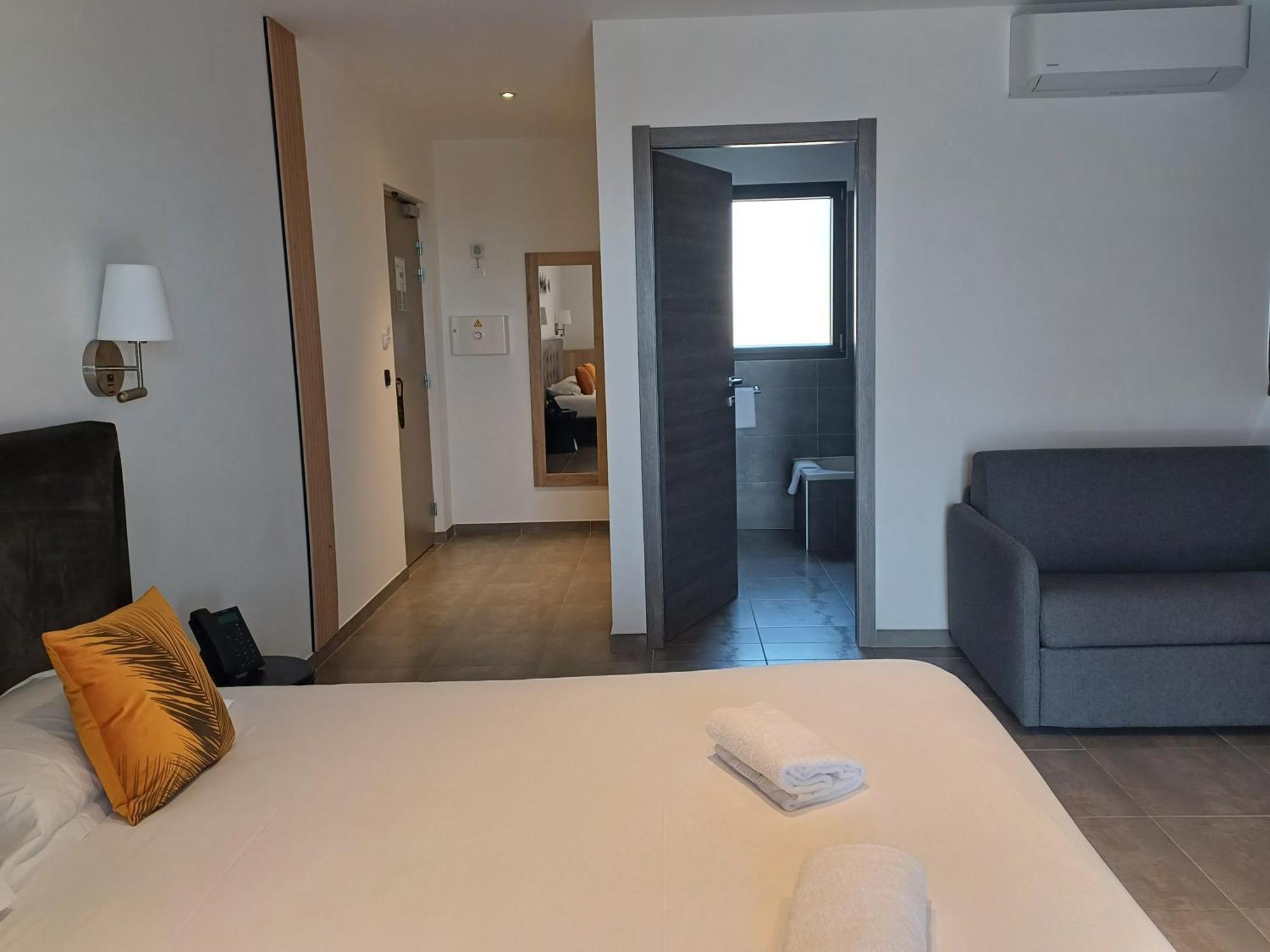 Large Double Room