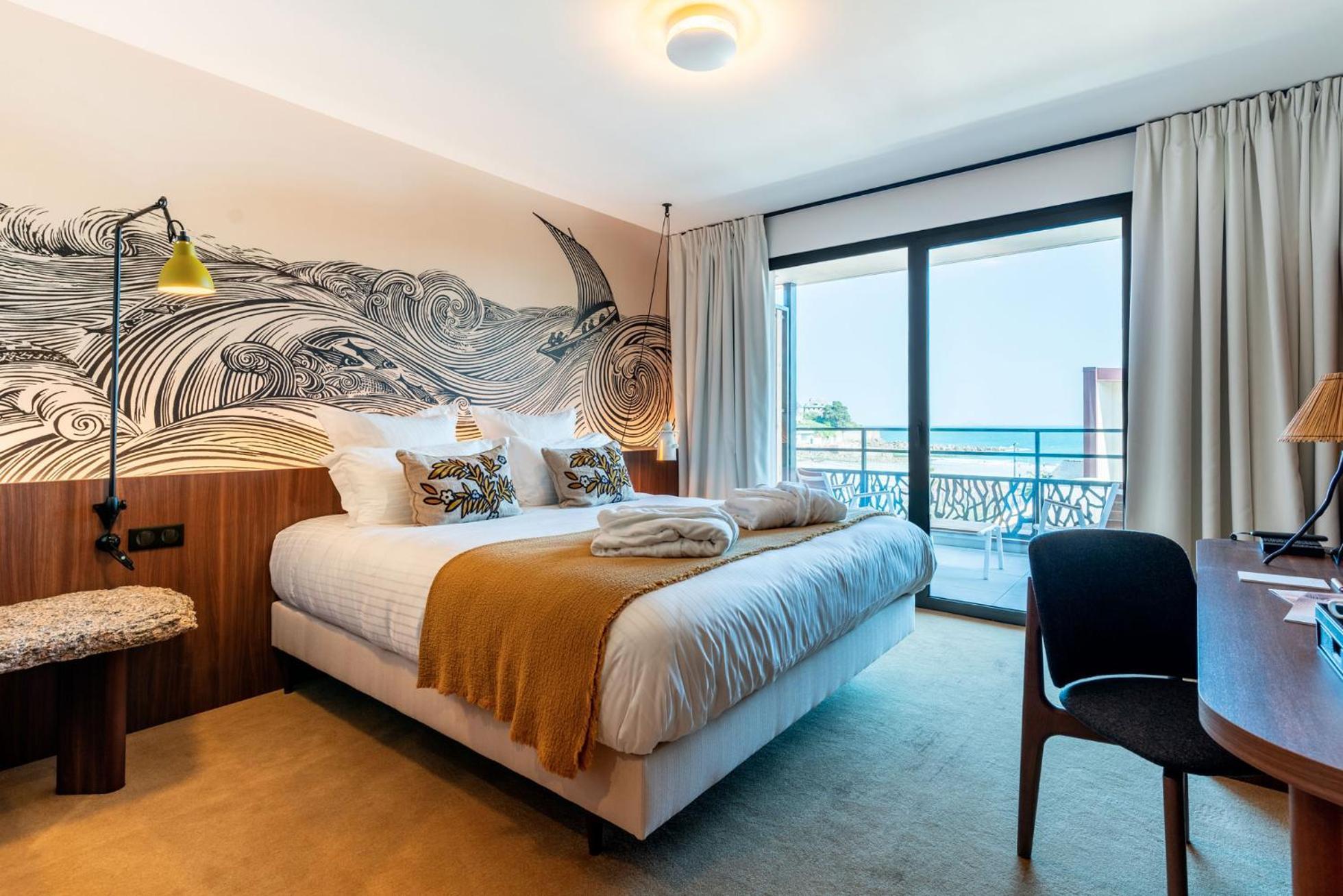 Double or Twin Room Sea View