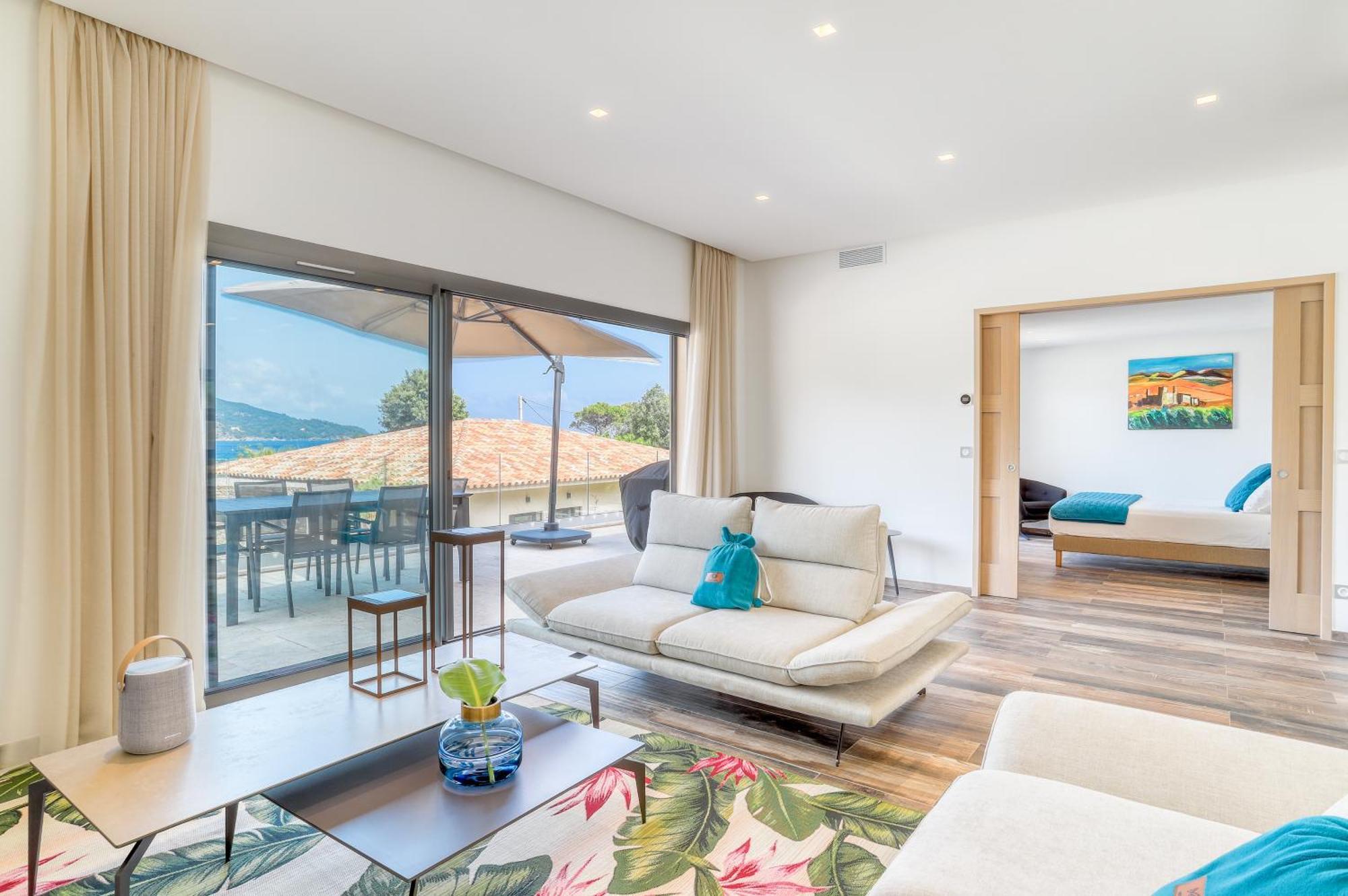 Deluxe Suite Sea View