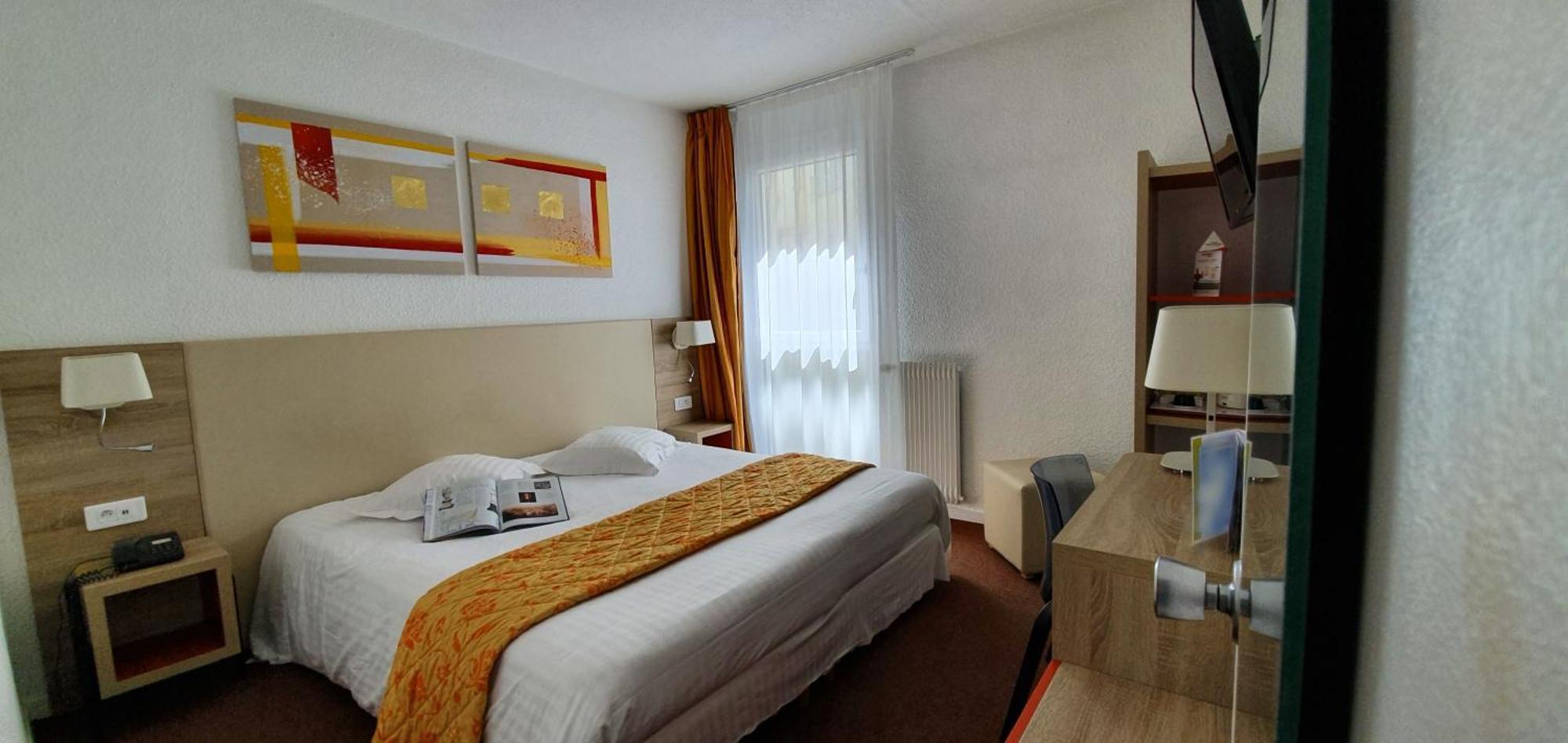 Classic Double Room City Side