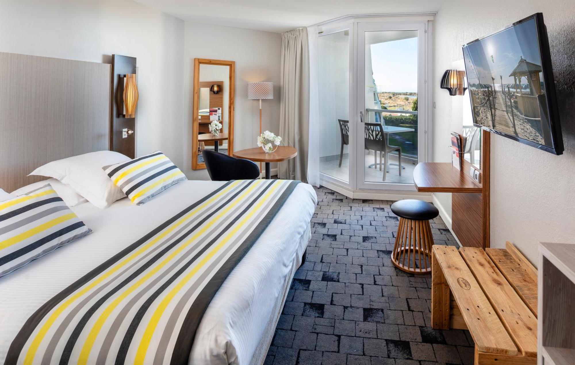 Double Room Side Sea View