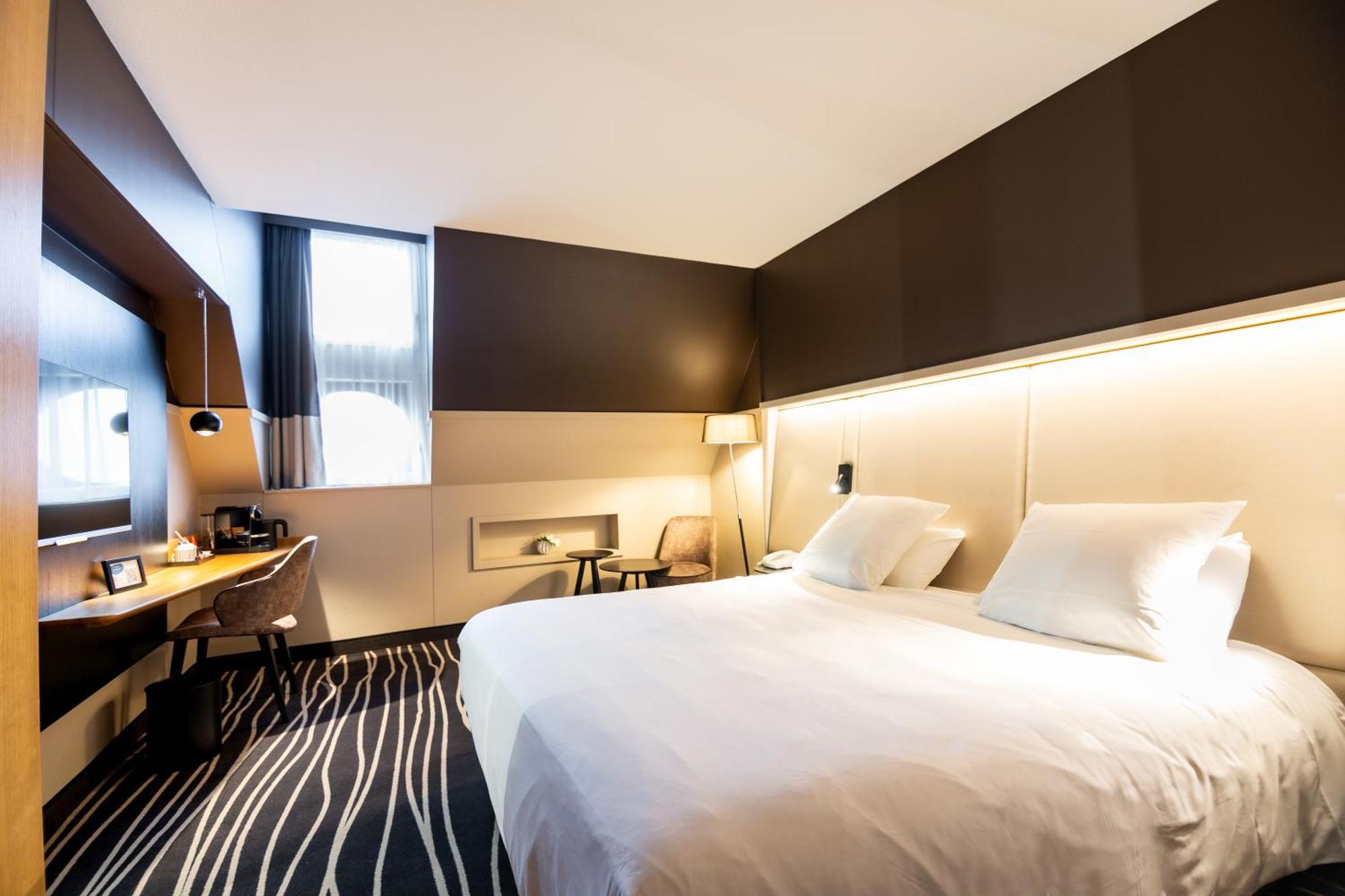 Junior Suite One Double Bed One Sofabed