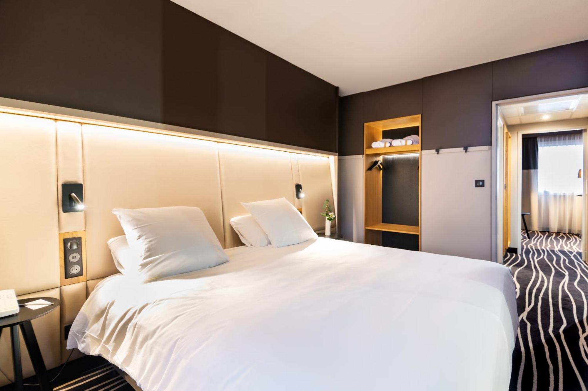 Junior Suite One Double Bed One Sofabed