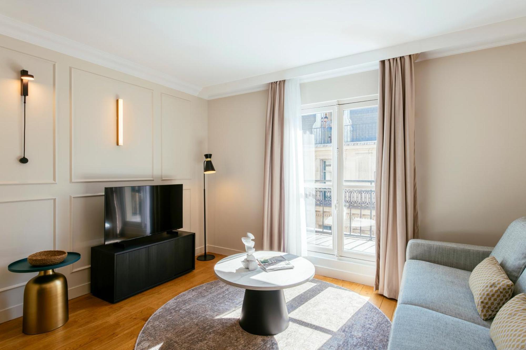 One-Bedroom Apartment