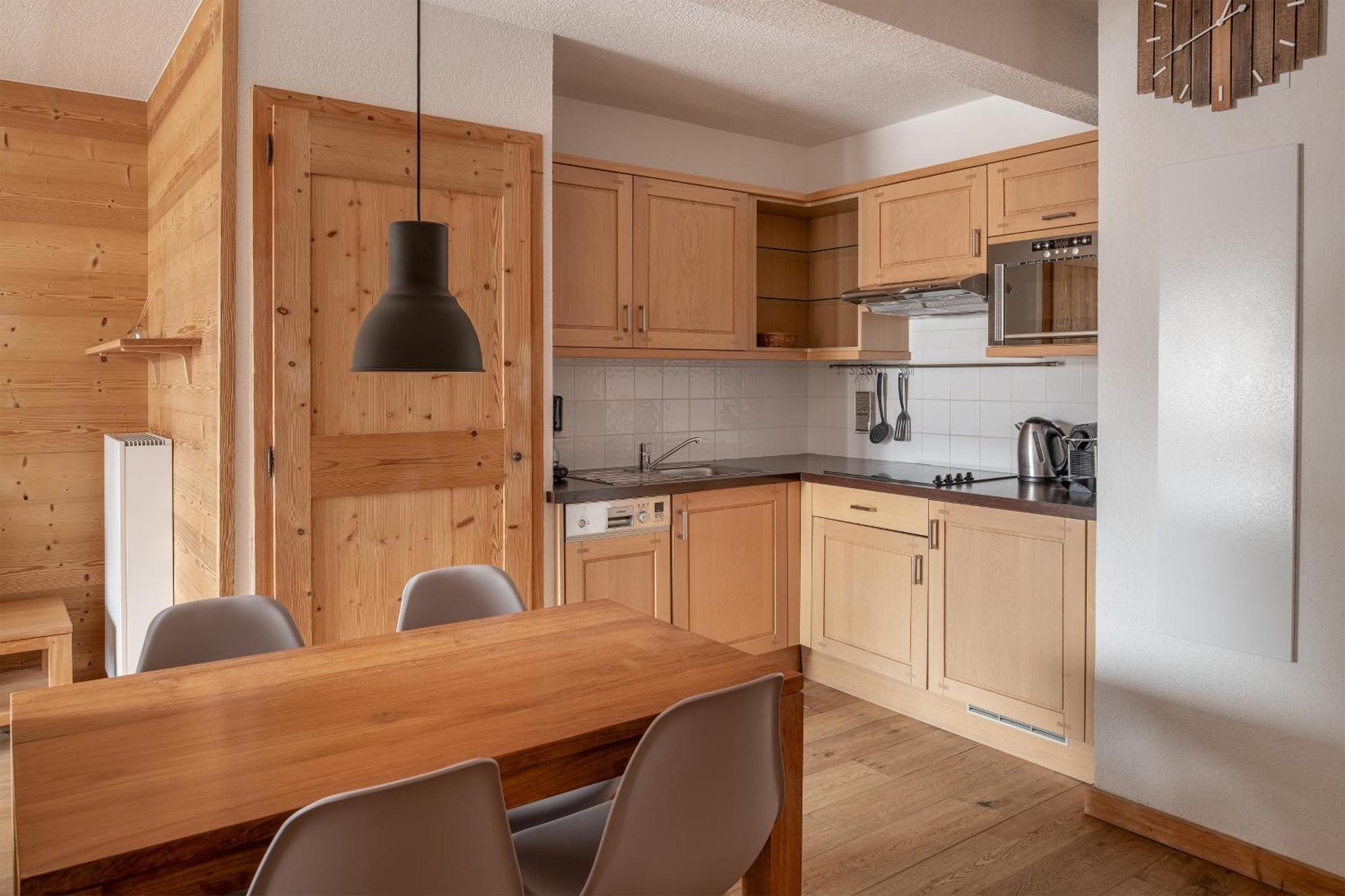 1 Bedroom Apartment max