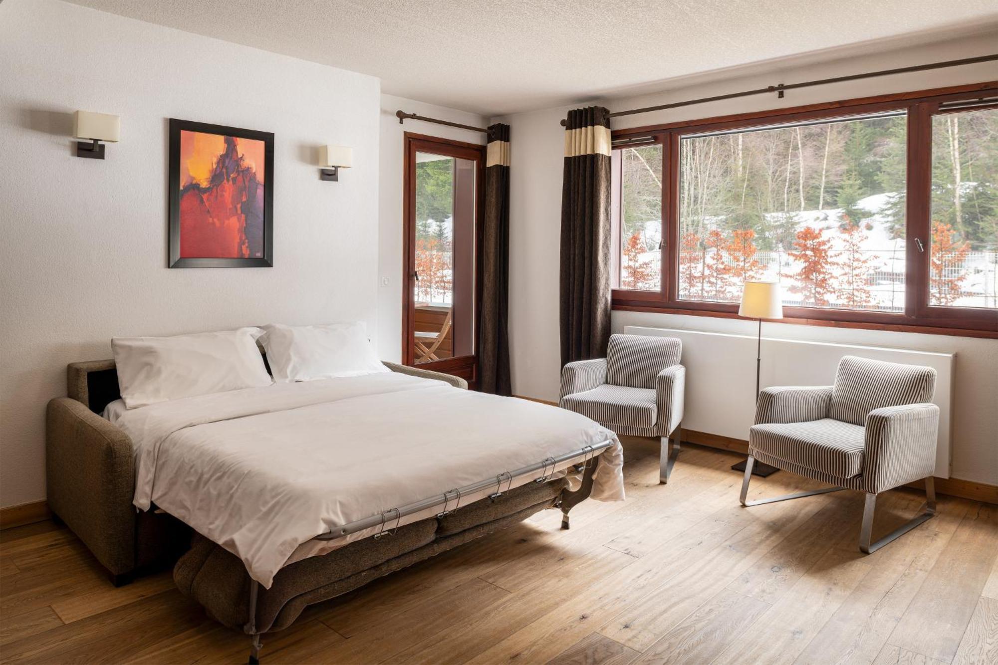 2 Bedroom Apartment max