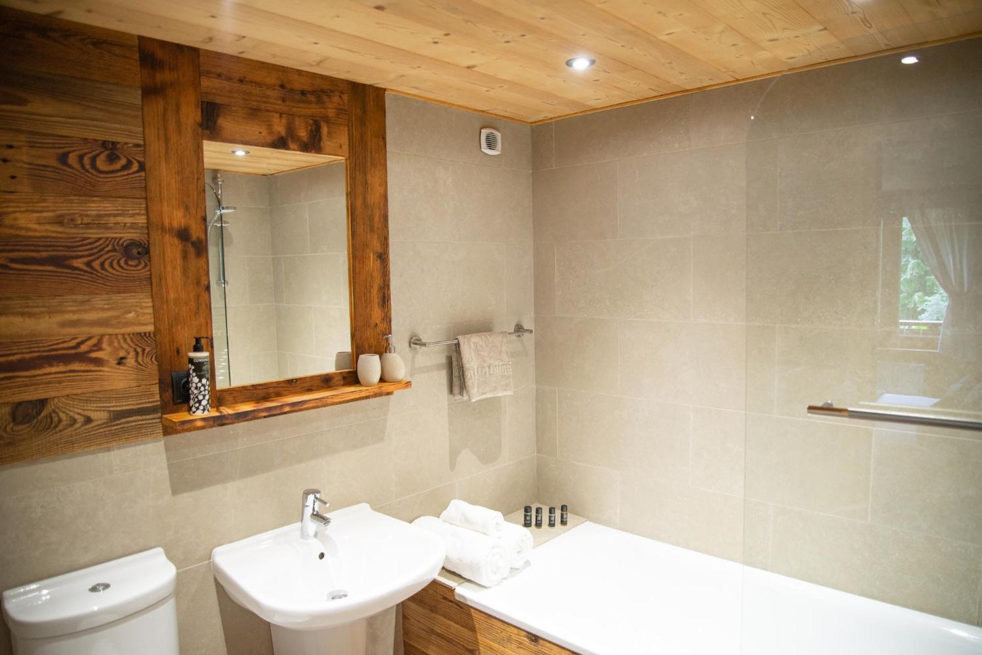 Double Room Mountain View
